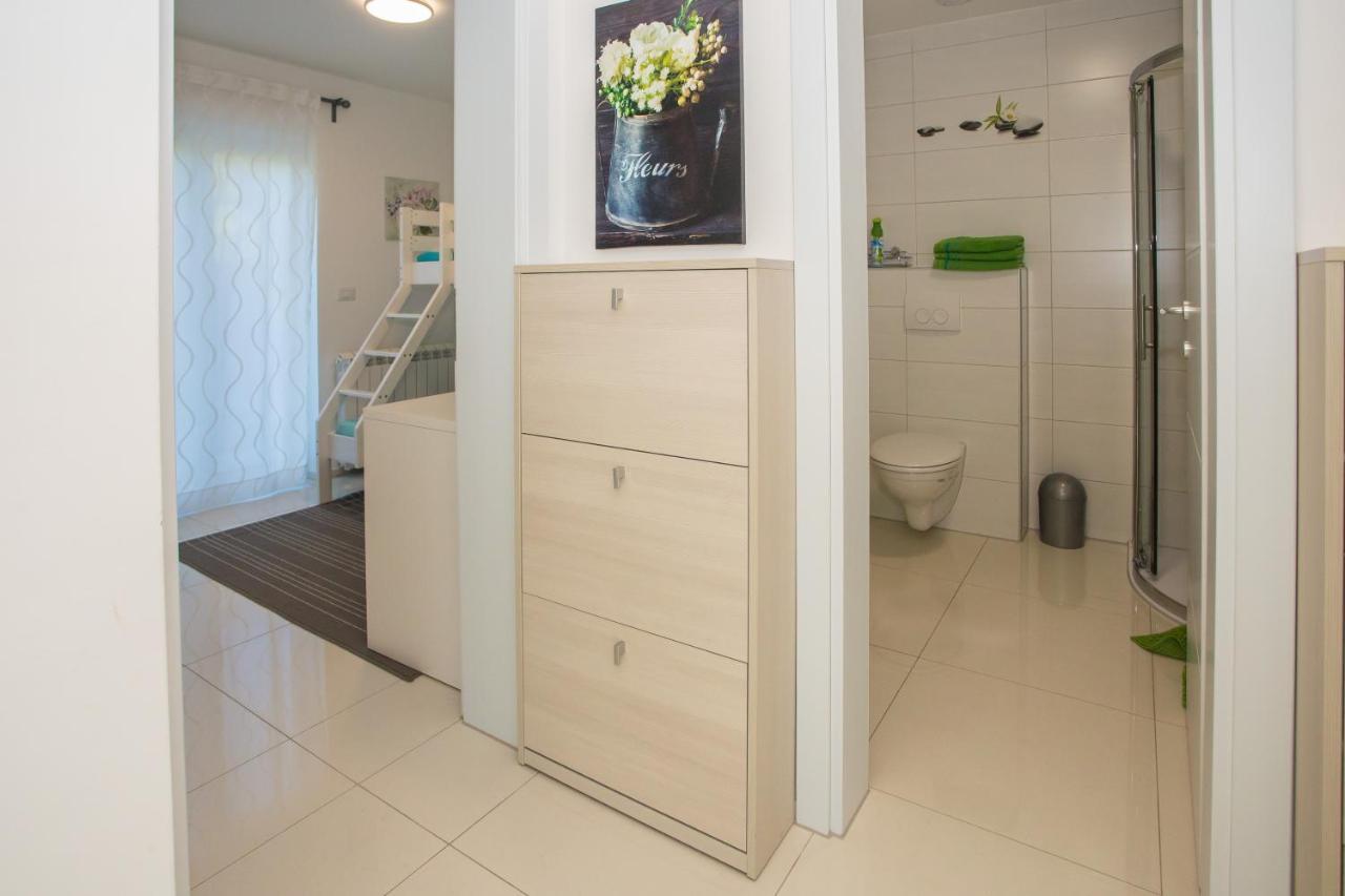 Zagar Apartment Porec Esterno foto
