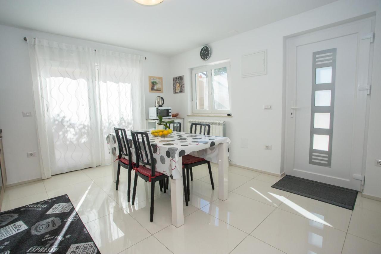 Zagar Apartment Porec Esterno foto