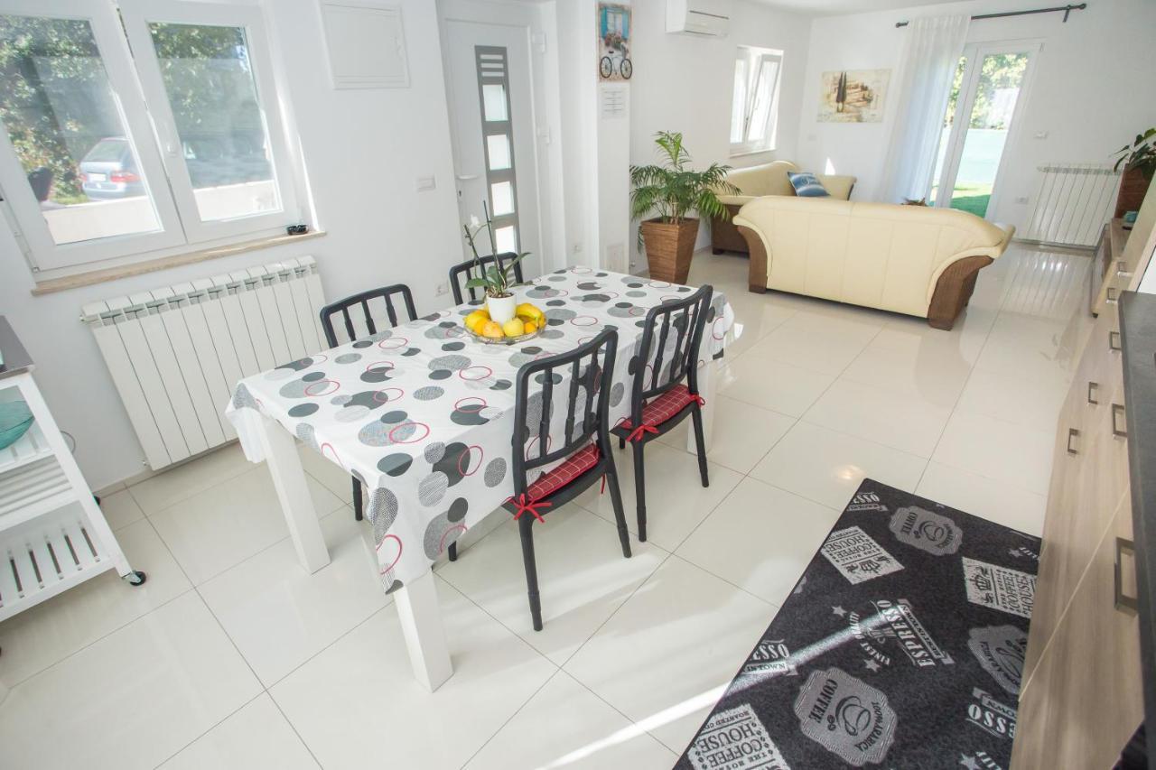 Zagar Apartment Porec Esterno foto