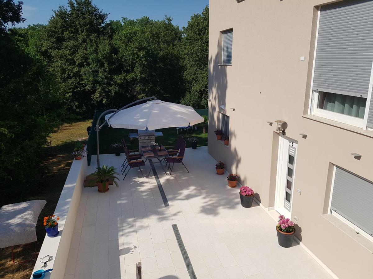 Zagar Apartment Porec Esterno foto